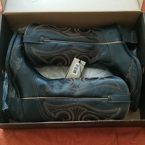 Ariat cowgirl boots